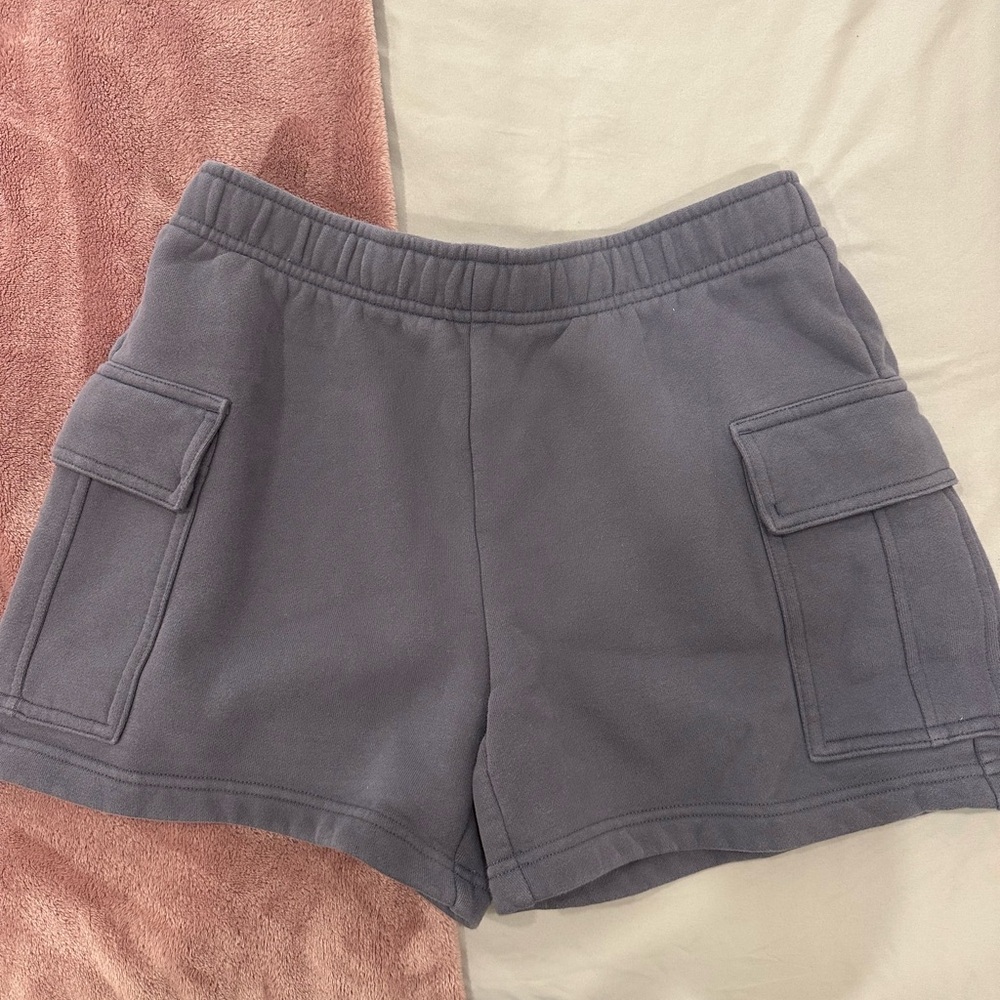 Aritzia Cargo Sweatshorts